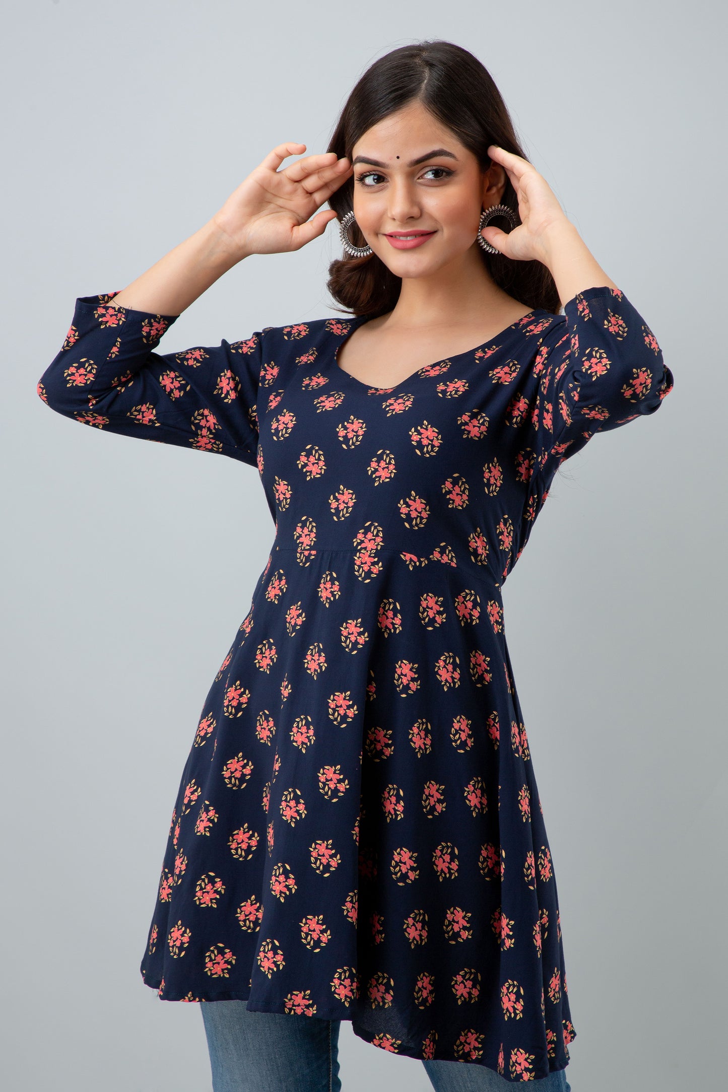 Jaipurite Floral Printed Tunic In Blue