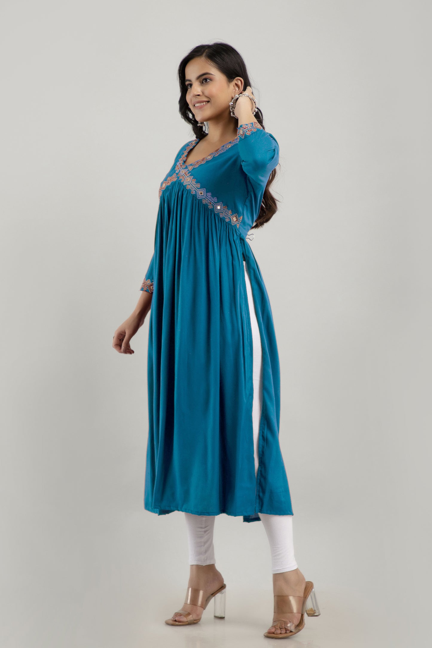 Jaipurite Embroidered Aliya Cut Kurta