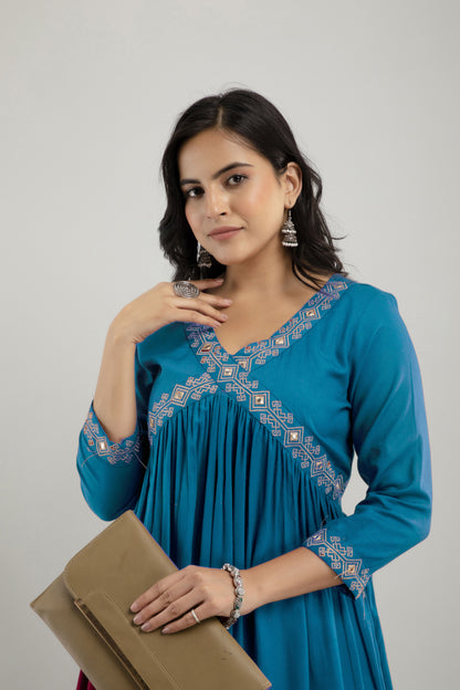 Jaipurite Embroidered Aliya Cut Kurta