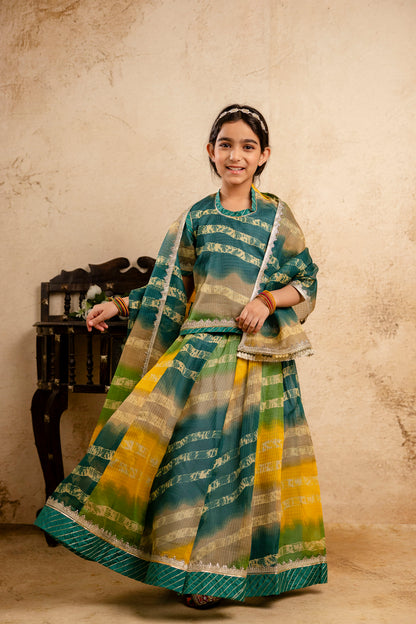Girls Bandhani Lehenga And Choli Set With Dupatta