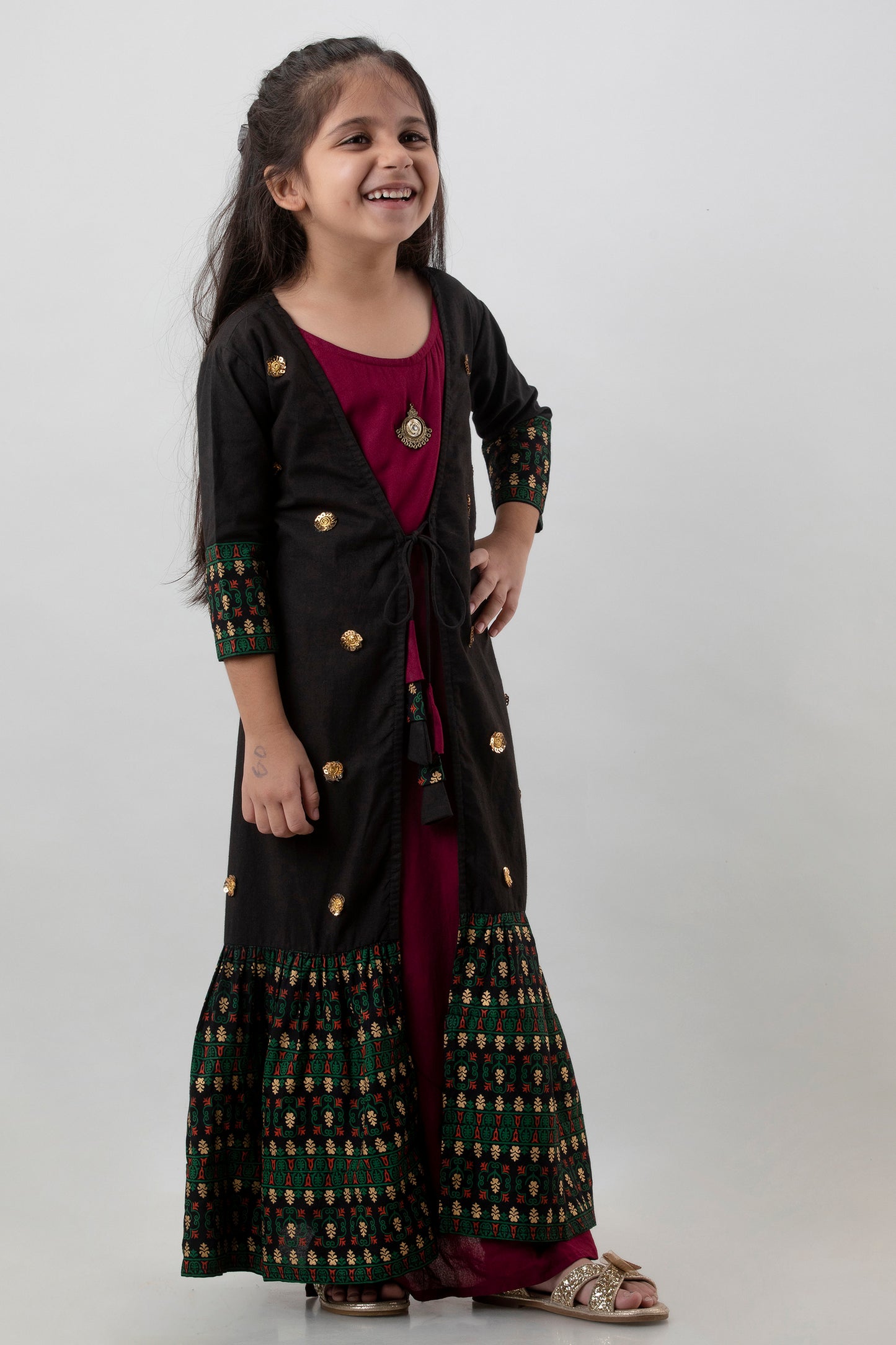 Cutiediva Girls Embellished Anarkali Kurta in Black & Maroon