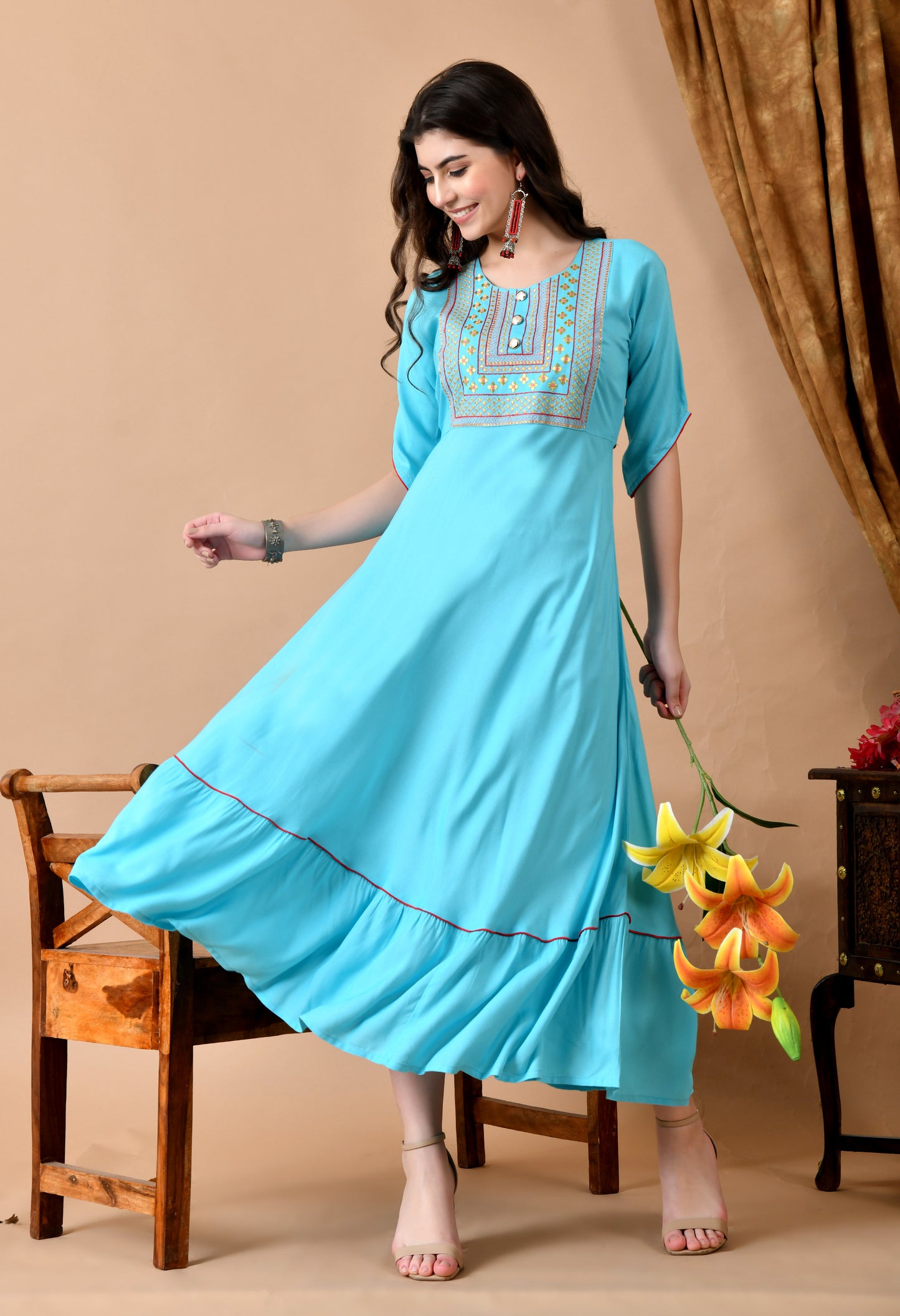 Jaipurite Women Embroidered Anarkali Kurta