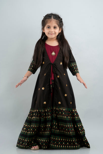 Cutiediva Girls Embellished Anarkali Kurta in Black & Maroon